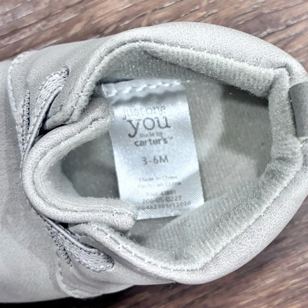 Carter's Light Gray Baby Walker Shoes Soft Sole 3-6m